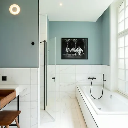 Sapphire House Antwerp, Autograph Collection 5* أنتويرب